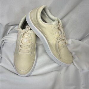 Allbirds  Plant Pacers cream speckled and white lace up tennis shoes 9